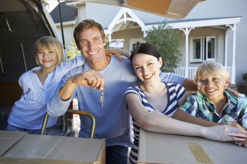 Different truck hire vehicle options for Paddington removals
