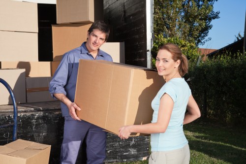 Manual handling safety during moving service